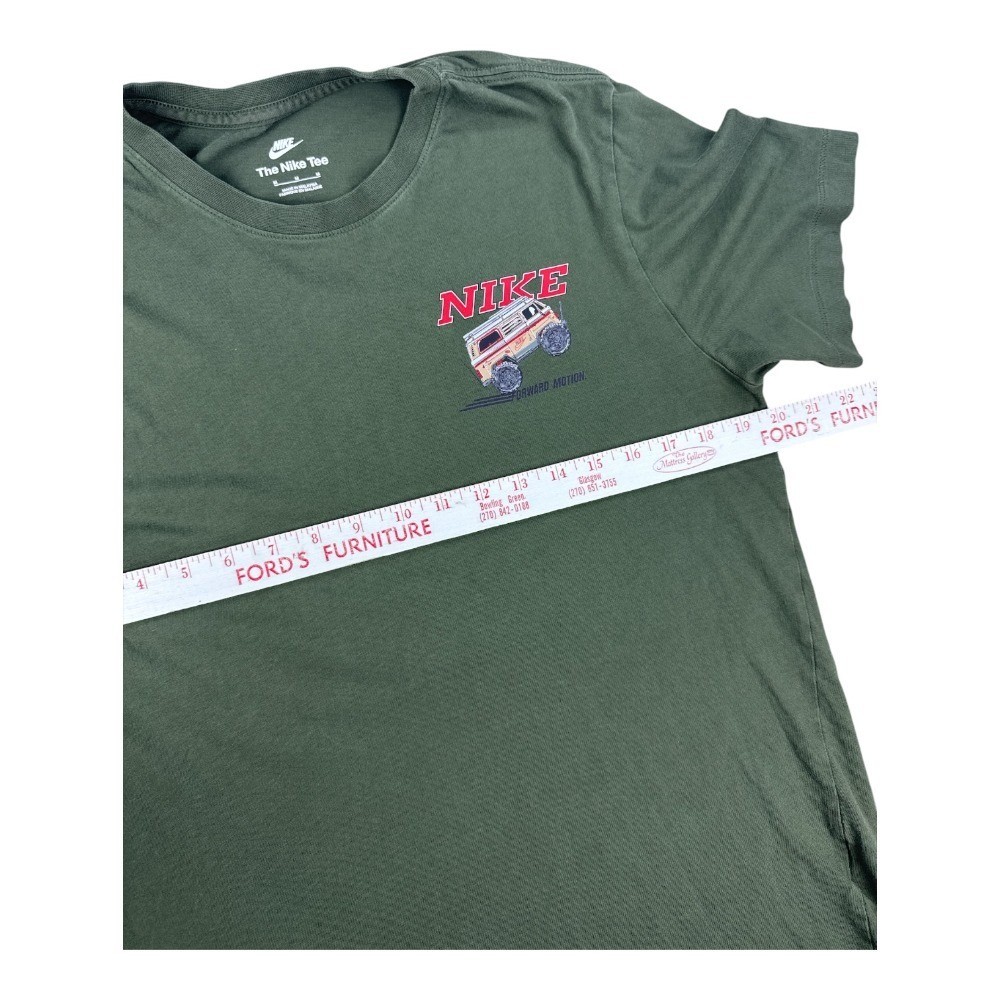 Nike Sportswear Men's M Cargo Khaki Off Road 4x4 Van Graphic T-Shirt Cotton gallery