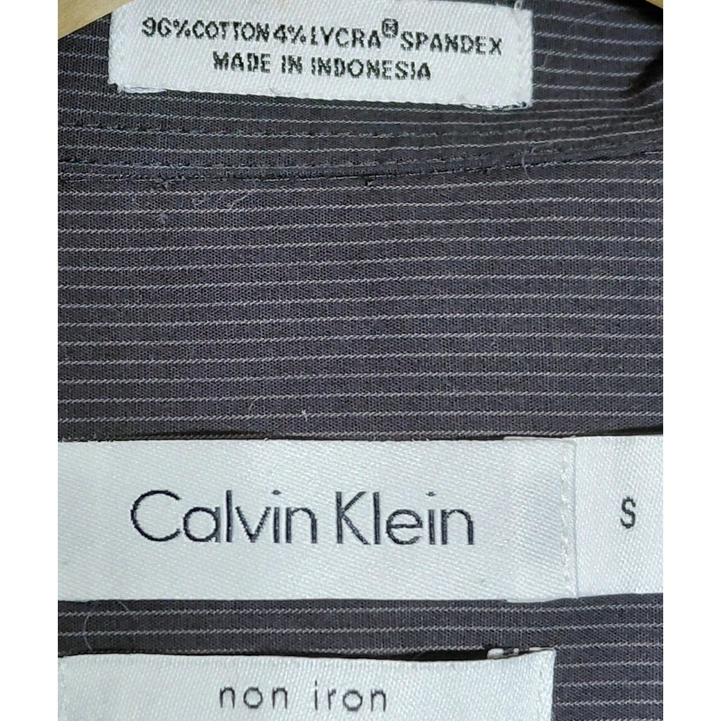 Calvin Klein Non Iron Button-Up Shirt Gray Solid Knit Long Sleeve Men Size S gallery