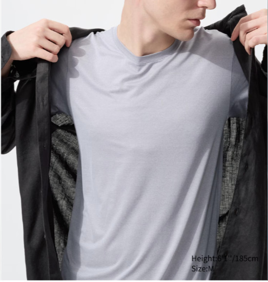 Uniqlo Mens AIRism Micro Mesh Light Gray Crew Neck T-Short XS gallery