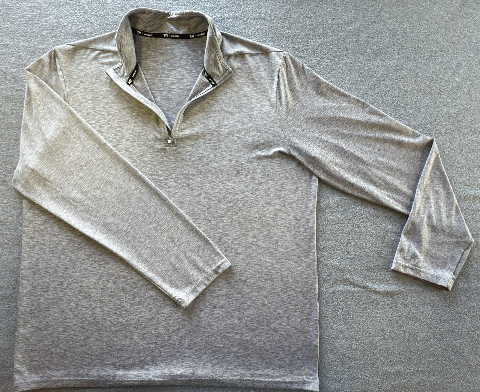 TEK GEAR DryTek Mens XL Long Sleeve T-Shirt 1/4 Zip Pullover Gray Mockneck gallery