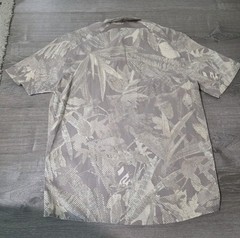 Under Armour Dockside SS Novelty UPF 30 Button Shirt Beige Sand Camo Color Sz M
