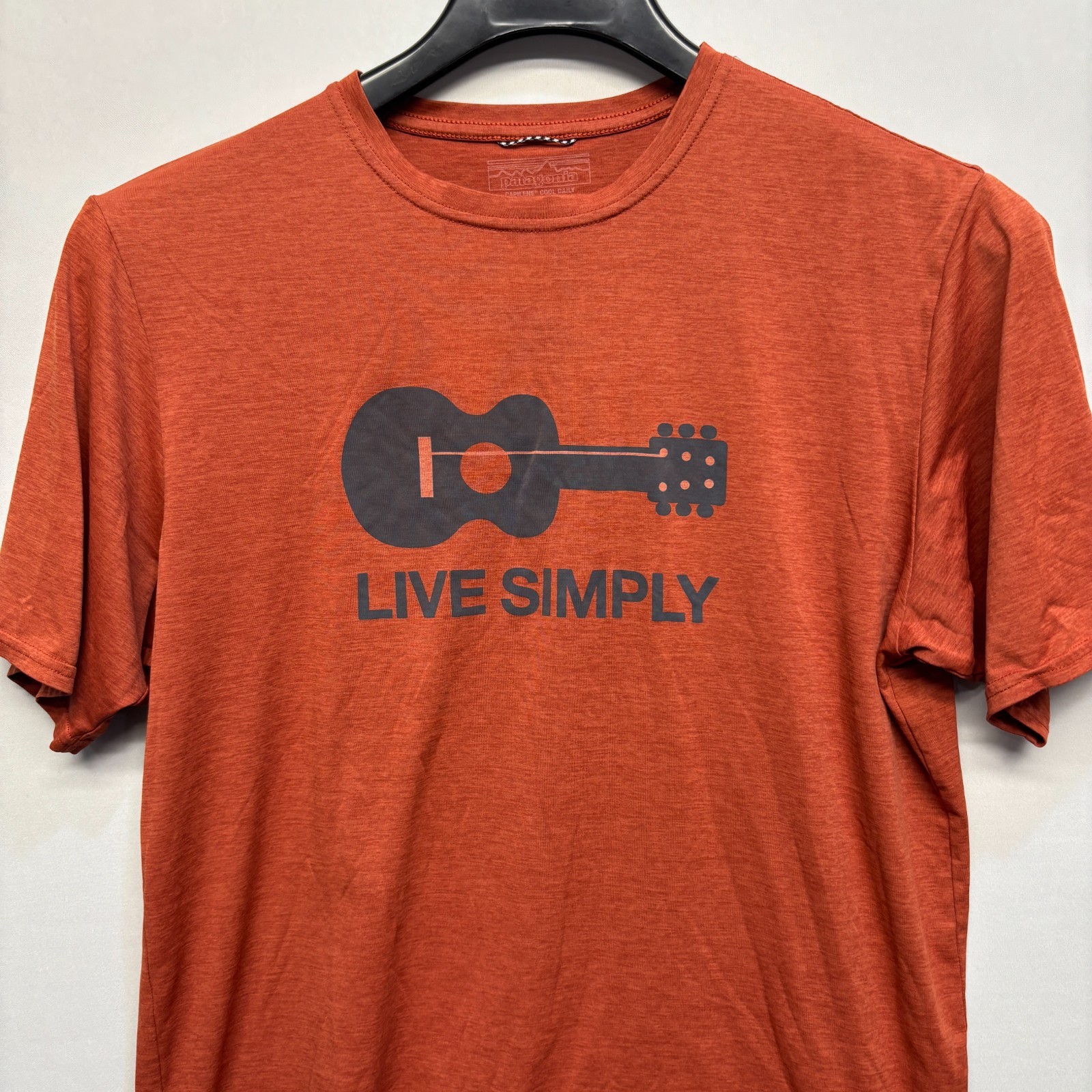 Patagonia Capilene Cool Daily T-Shirt Tee Top Men Medium Live Simply D073 -27 gallery