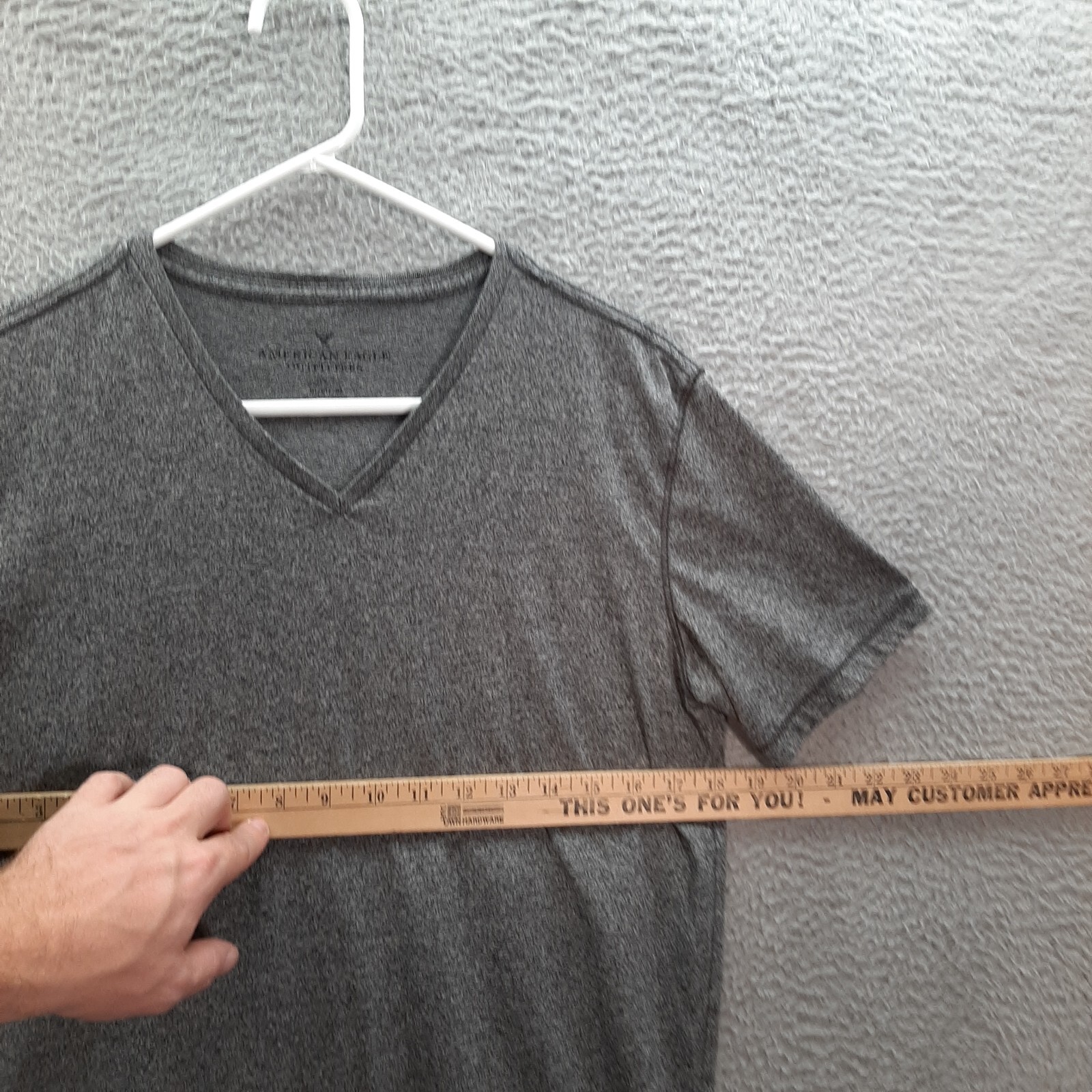 American Eagle Shirt Mens Medium Tall Gray Heather V Neck Preppy Workwear Casual gallery