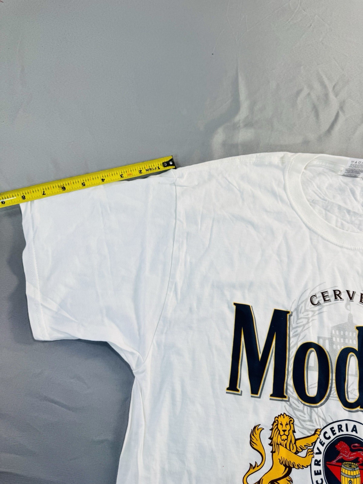 Modelo Mexican Beer T-Shirt Men’s Sz Large White Graphic Print BRAND NEW gallery