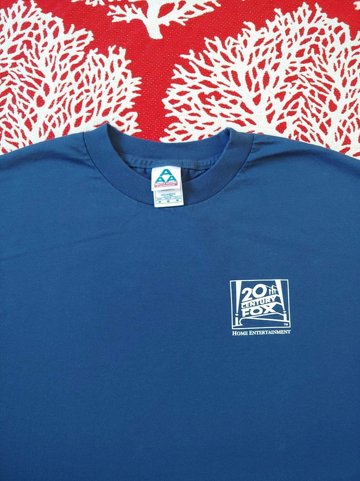 20th Century Fox T-shirt Home Entertainment Movie Studios Tee Size M gallery