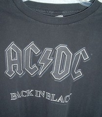 Vtg AC DC Tee Impact Merchandising Back In Black Rock Band T-Shirt 2005 Unisex