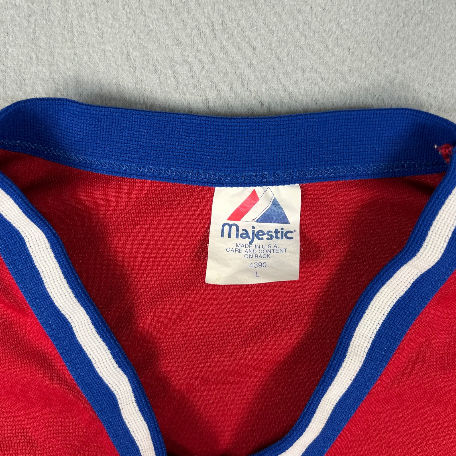 VTG Majestic 131s Jersey T-Shirt Small Red Blue V-Neck Baseball Style 90s USA gallery