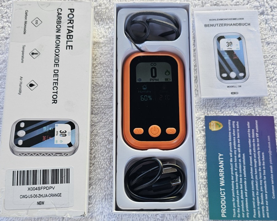Shenzhen Huidu D6 Portable Carbon Monoxide Detector with Display & Accessories