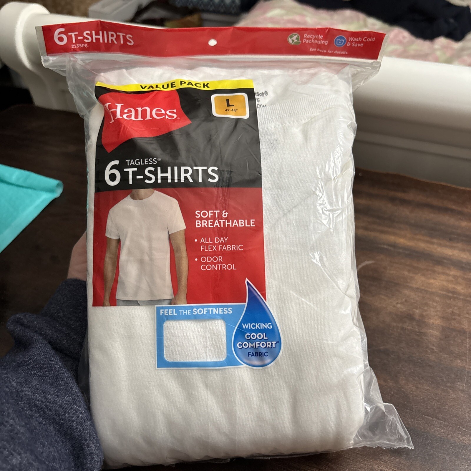 Hanes Shirts Mens Large 42/44 White Cotton Short Sleeve 6 Pack; NIP gallery