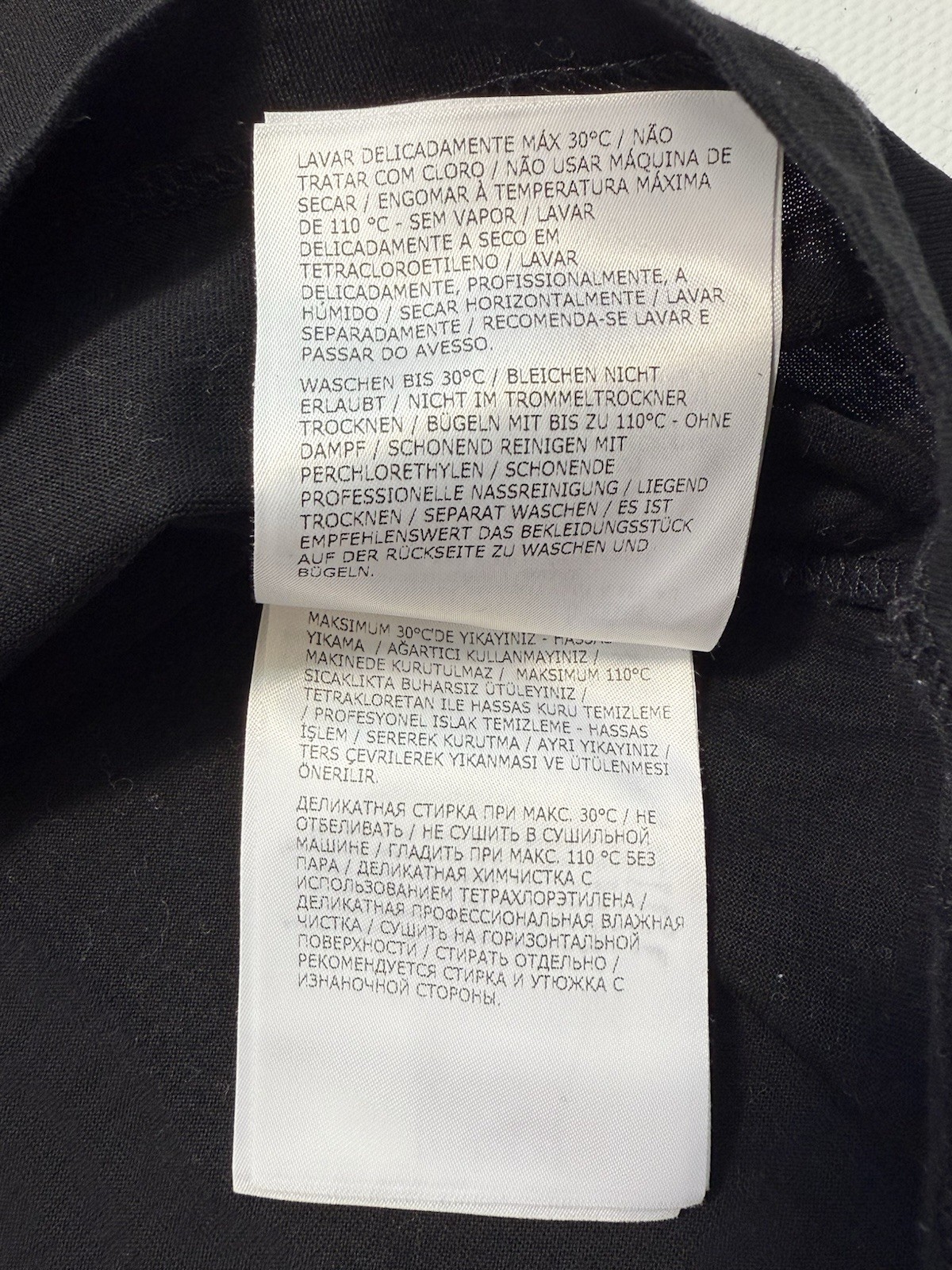Moncler Black T-Shirt Size M Logo Patch Authentic Tried On Only gallery