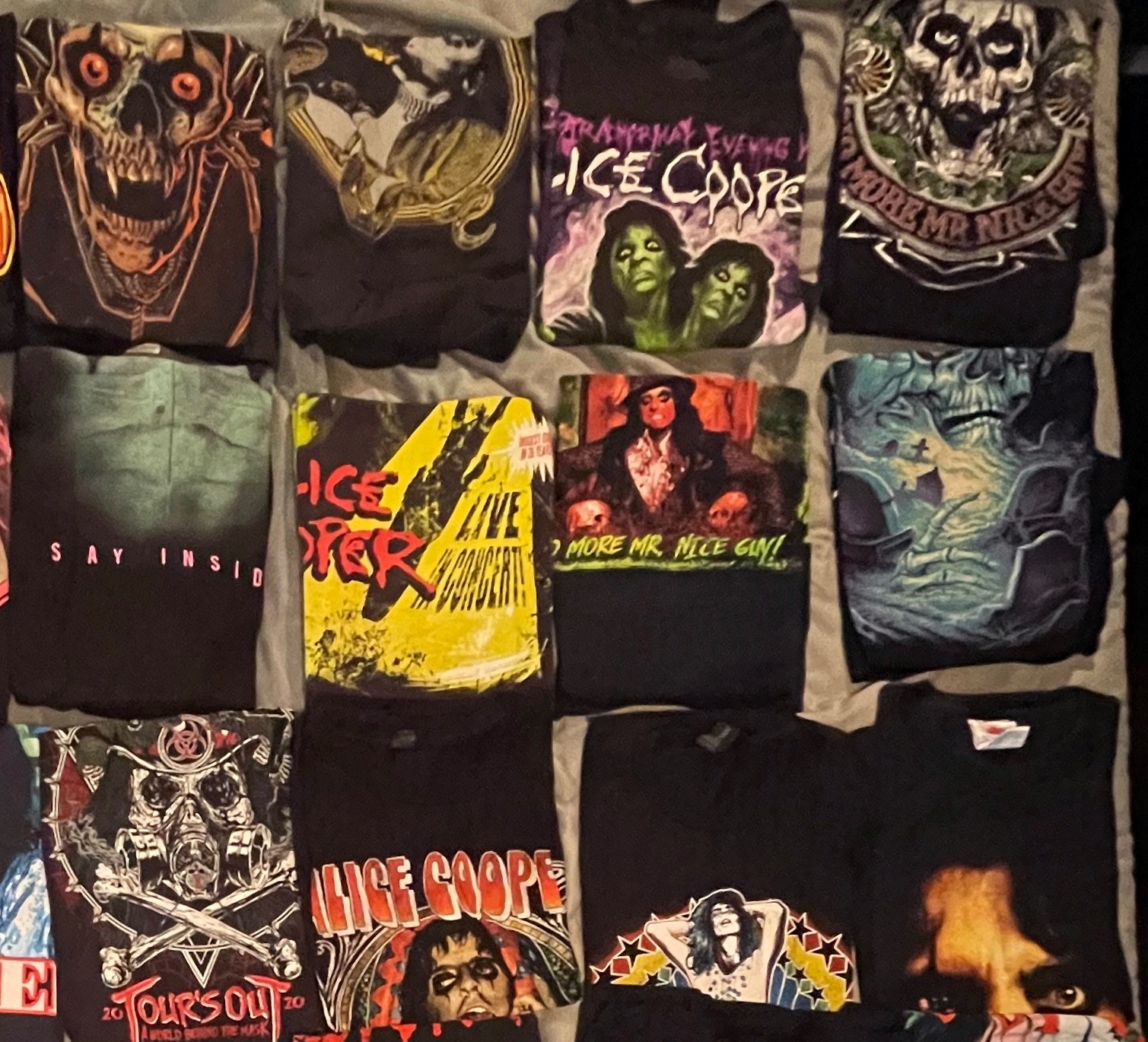 Build Your Own Lot of Alice Cooper T-Shirts Mens Size Large random grab bag gallery