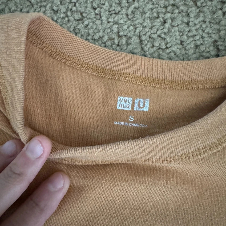 Uniqlo Crew Neck T-Shirt Orange Size S gallery
