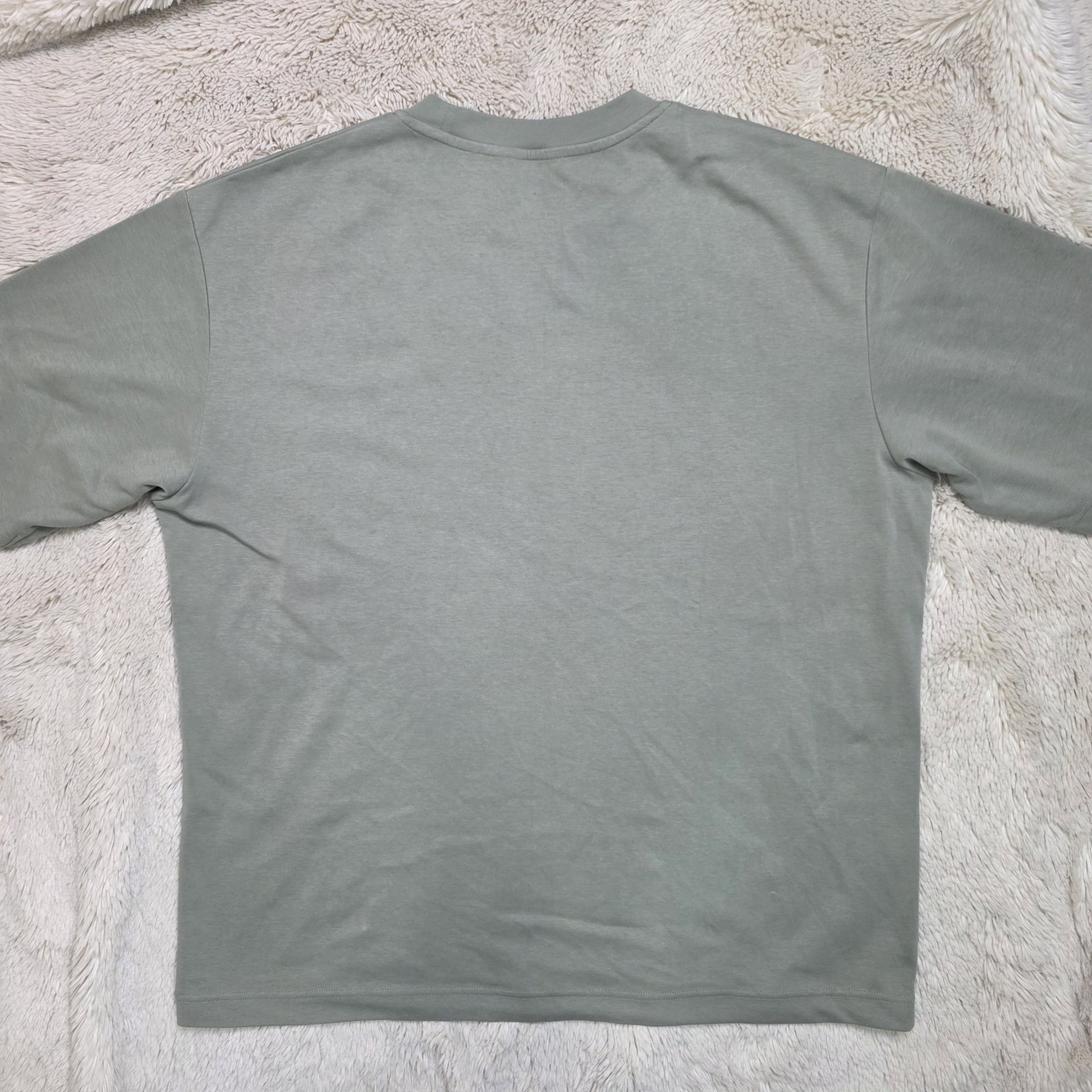 Uniqlo AIRism Cotton Oversized Crew Neck T-Shirt Light Green Sage Size XL EUC gallery