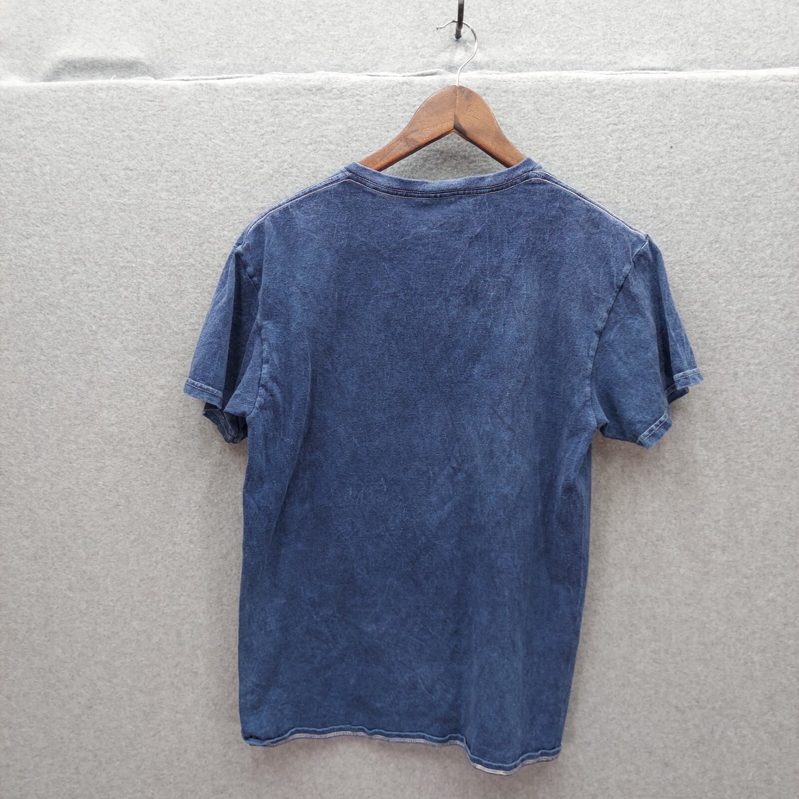 NASA Logo Blue tee Sz M Red White and Blue print gallery