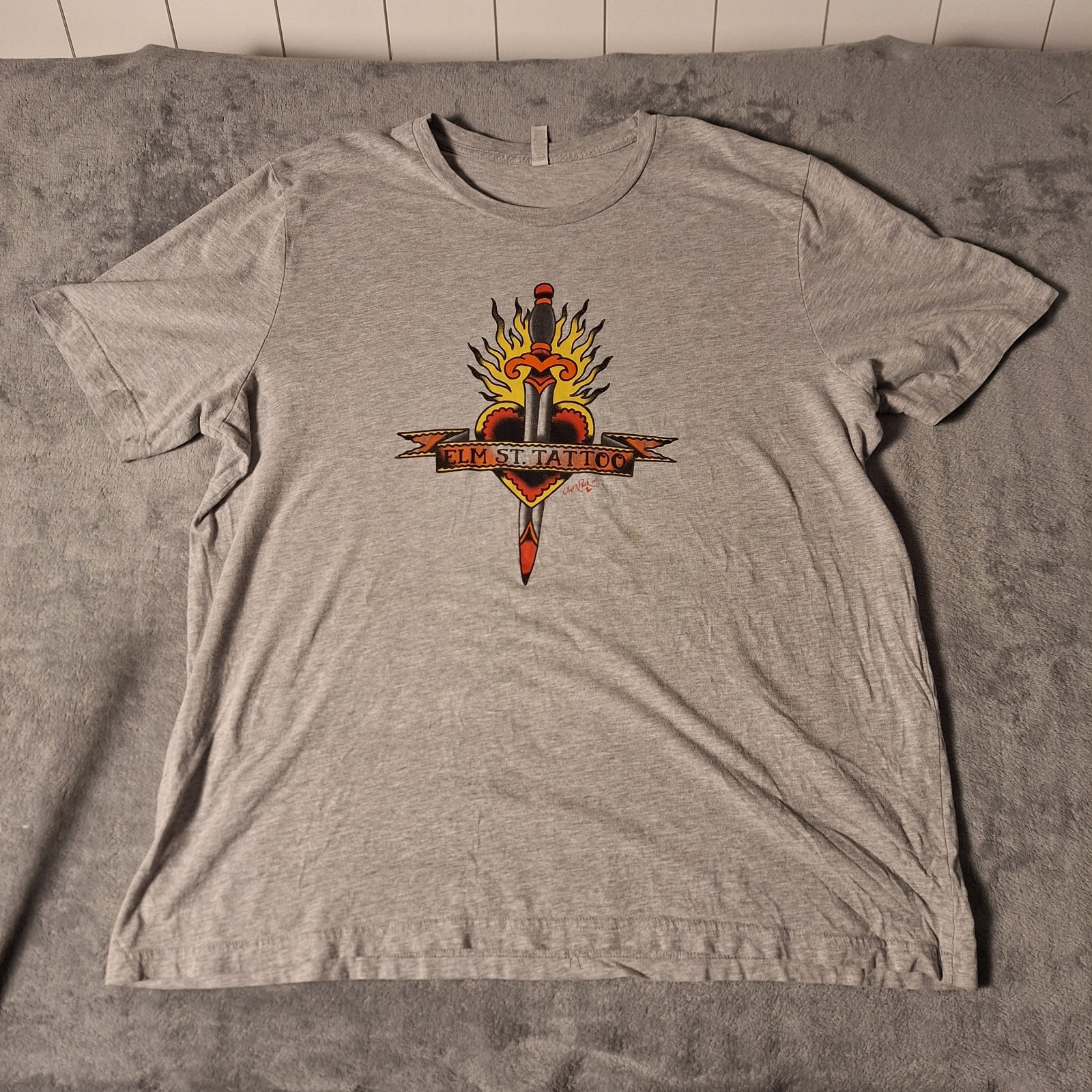 Elm St. Tattoo Dallas Texas T-Shirt Traditional Dagger Heart Logo Grey Tee 2XL gallery