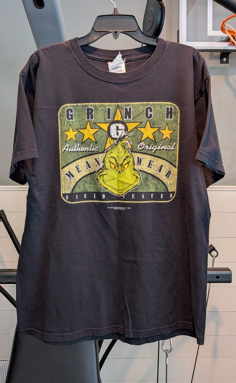 Vintage 1999 The Grinch Mean Wear T-Shirt Dr Seuss Authentic Original Field Test