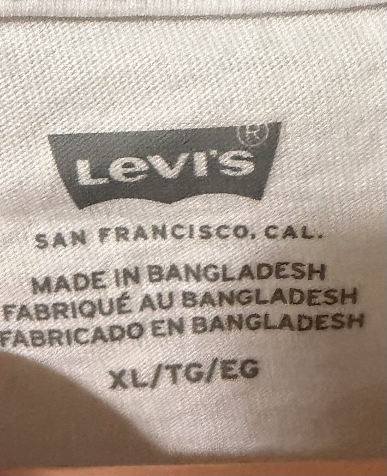 Levi's Womens White Graphic Logo Cotton T-Shirt XL Short Sleeve gallery