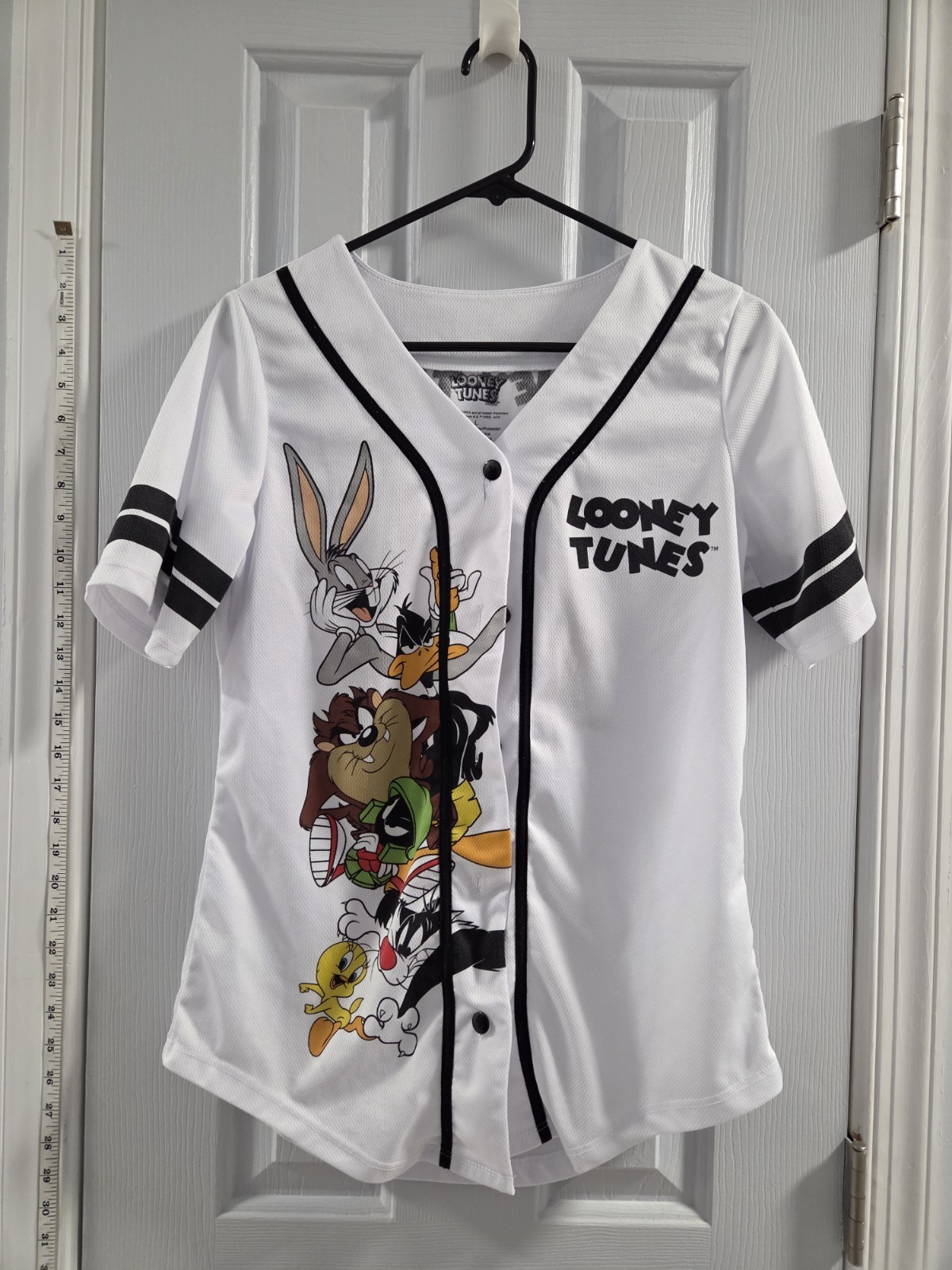 Looney Tunes Jersey, 100% Polyster, Size L
