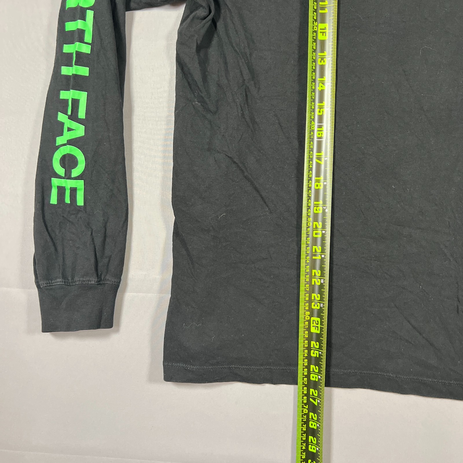 The North Face Hit Graphic T Shirt Men Large Black Cotton Long Sleeves Crew Neck gallery