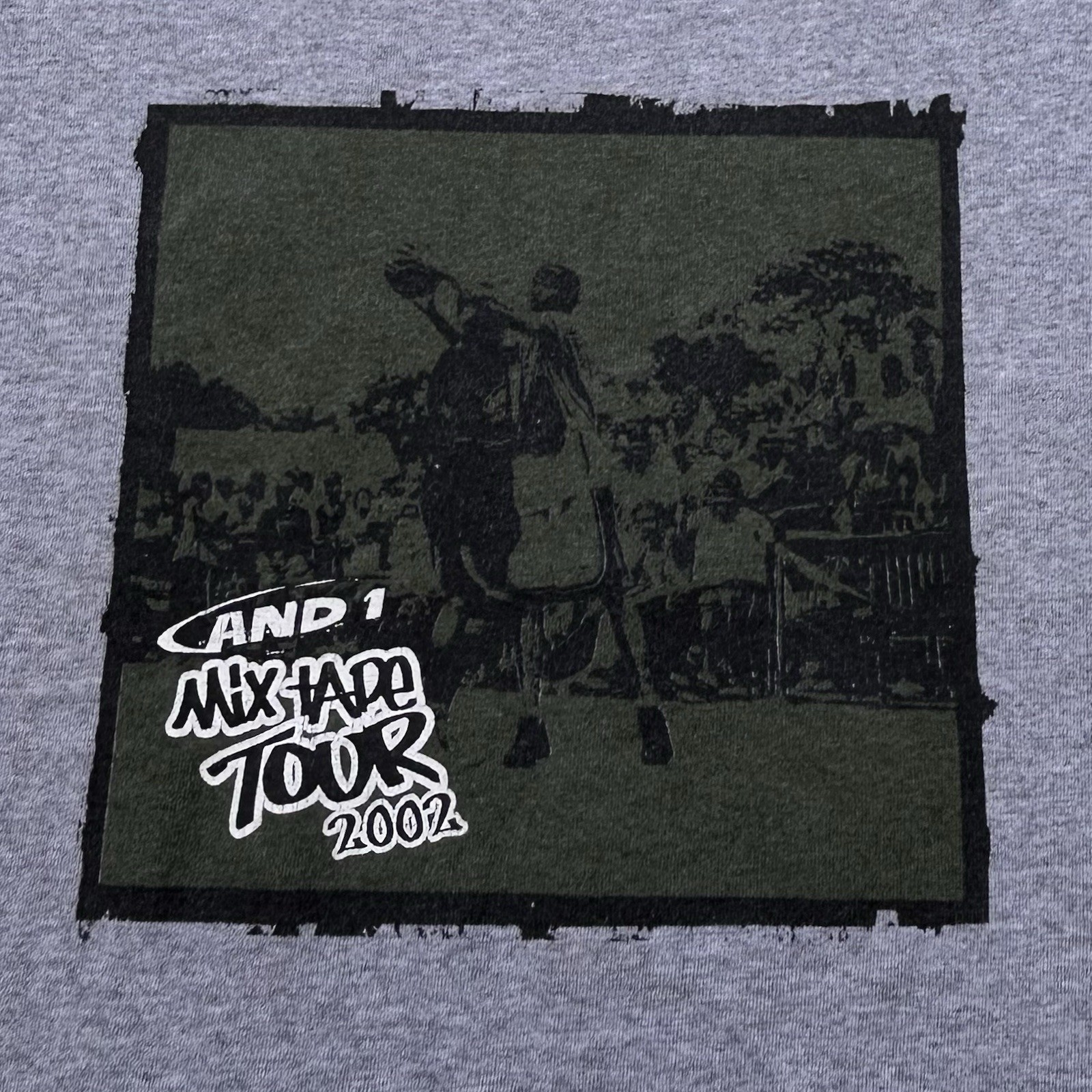 Vintage AND1 Mixtape Tour 2002 Street Hoops Promo T Shirt Size Men’s Large Grey gallery