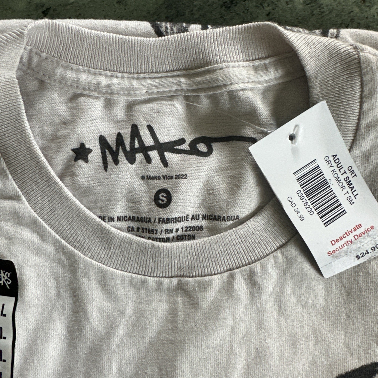 New Spencers Mako Vice T-shirt Size S Goth Girl Bat Black on Grey Punk Street gallery