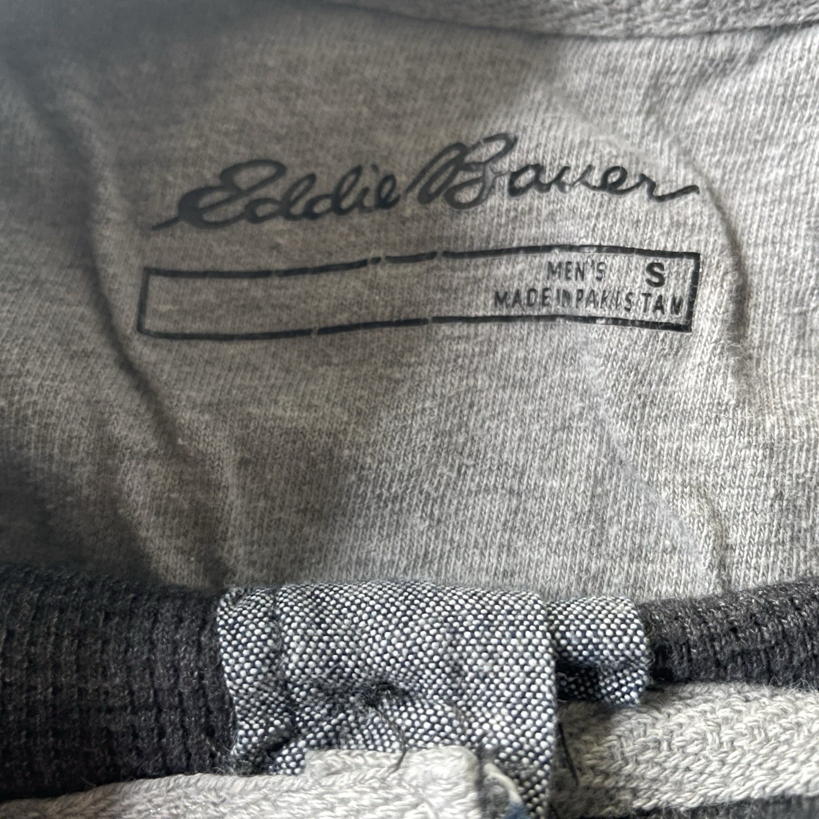 Eddie Bauer Men's Gray Solid Knit Cotton Henley Long Sleeve Tee Size S gallery