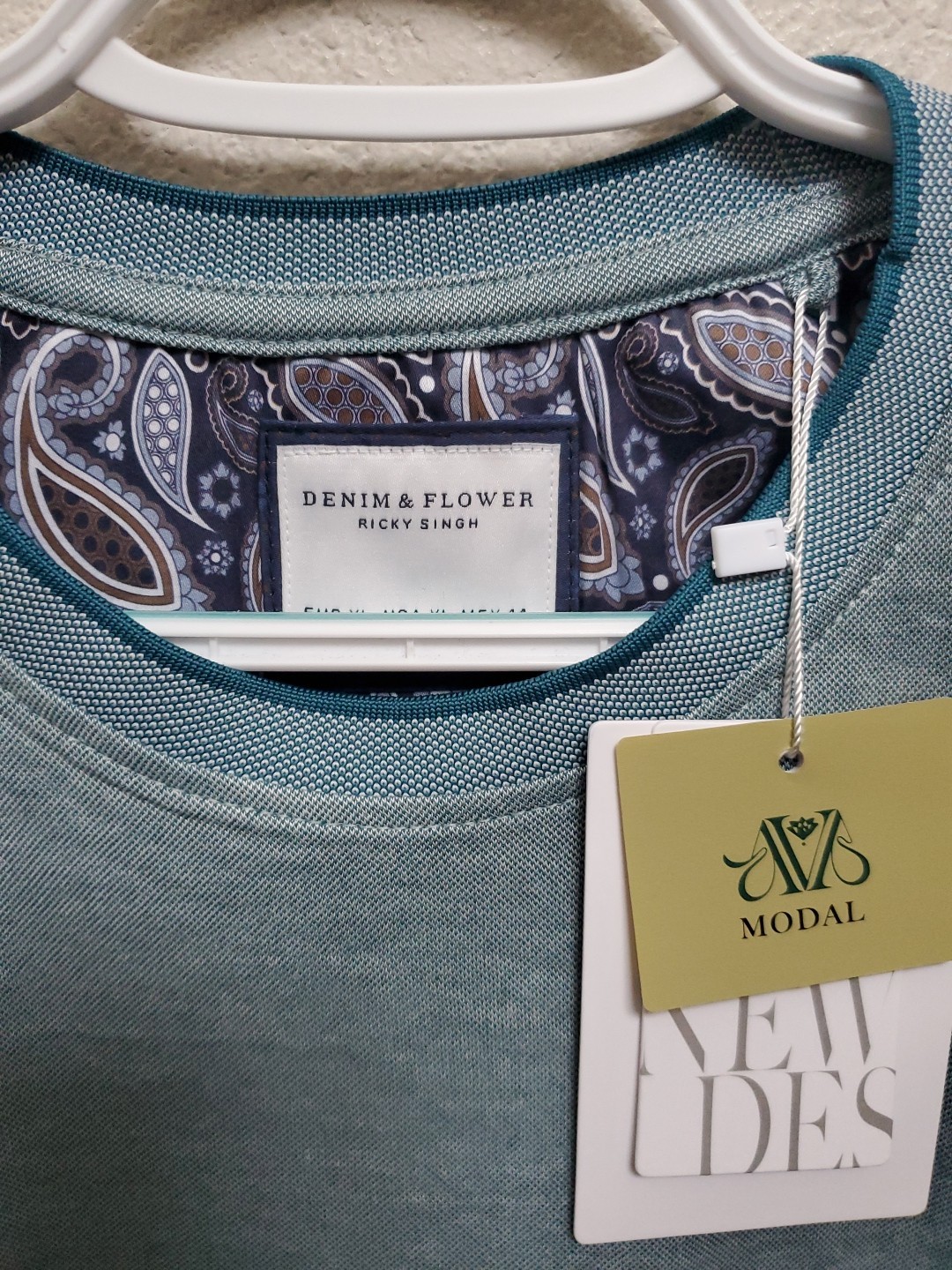 Denim & Flower Men's XL T-Shirt Crew Neck Short Sleeve Easy Care NWT gallery