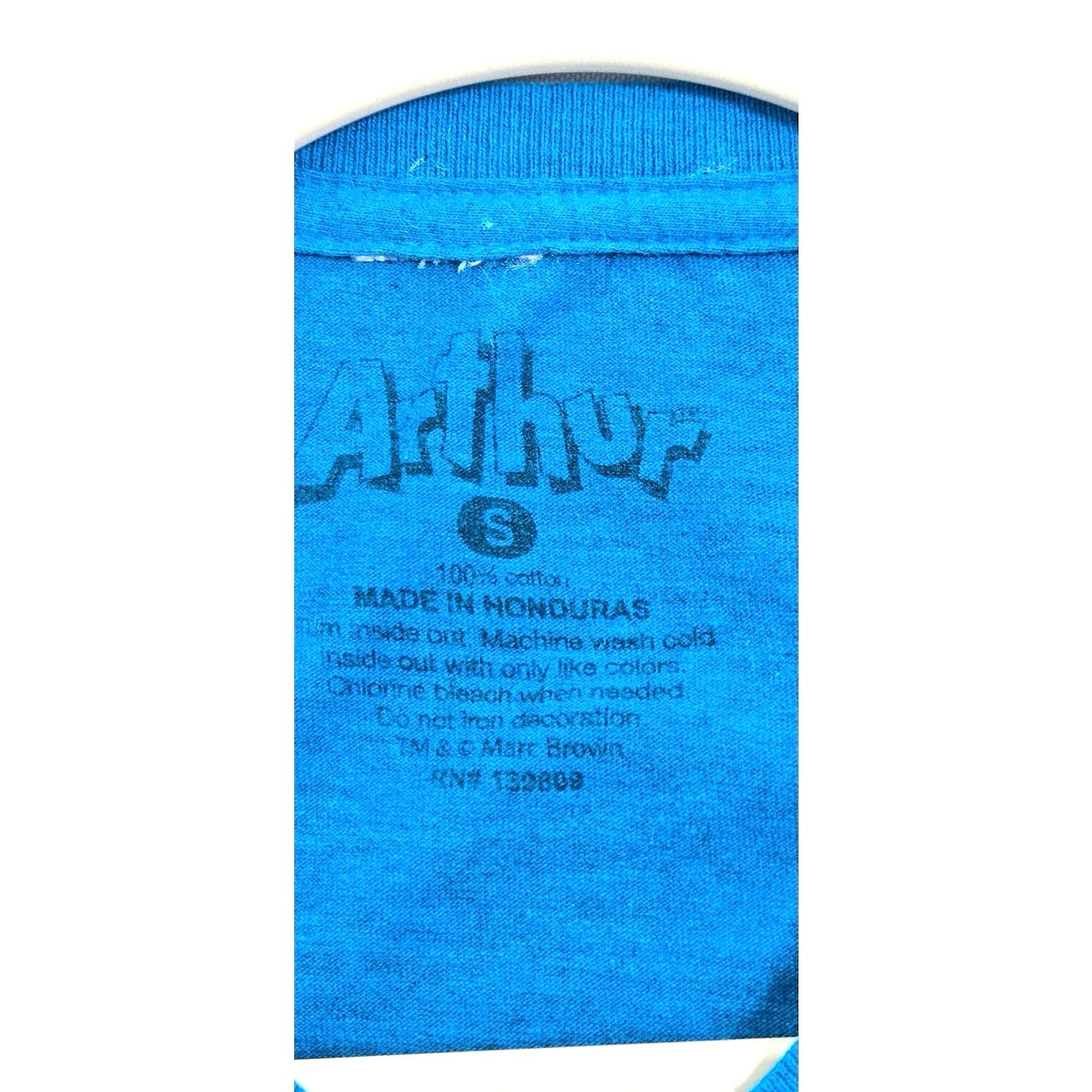 Men’s Arthur t-shirt. Size small. Hugs Not Drugs. gallery