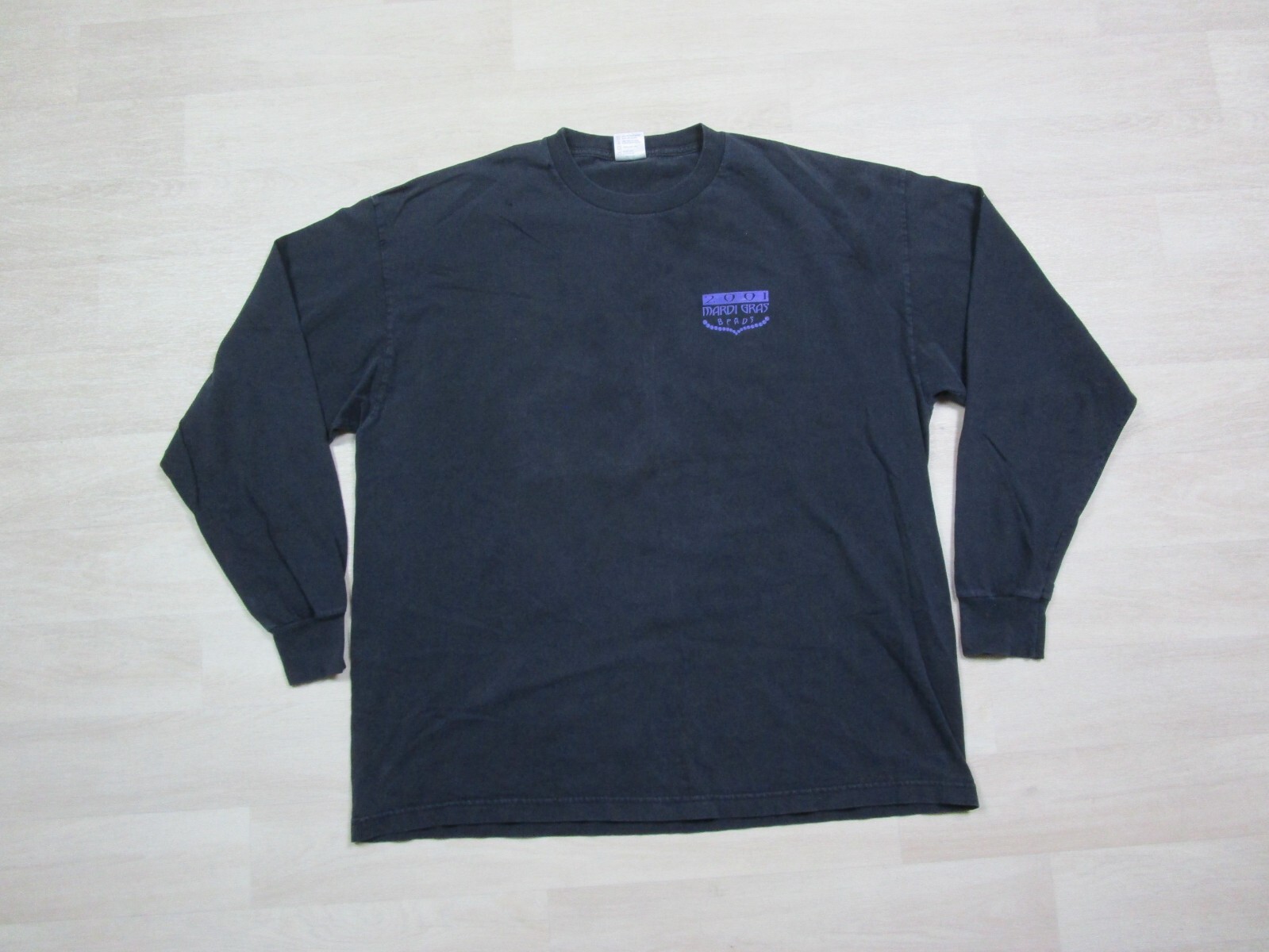 Vintage Mardi Gras T Shirt Men’s (2XL) 2001 Andrea Mistretta Long Sleeve "Beads" gallery