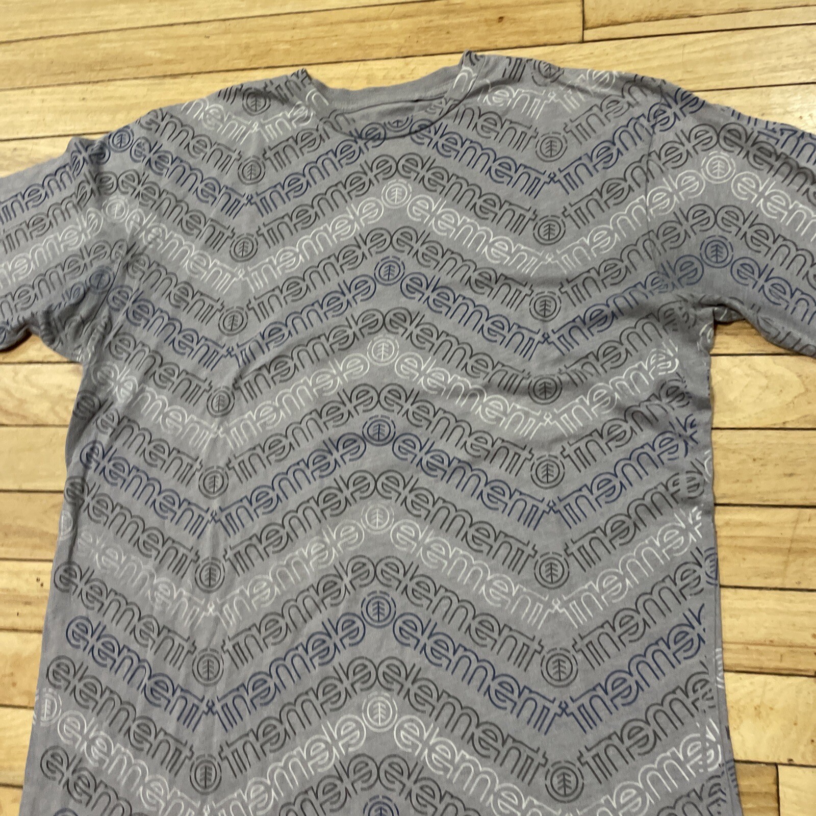 ELEMENT Shirt Men L Chevron Spellout Graphic Made USA Gray Surf Skate Tee 42" gallery