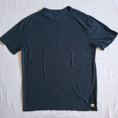 Vuori Strato Tech Tee Men M Heather Navy Short Sleeve Stretch Performance Tshirt