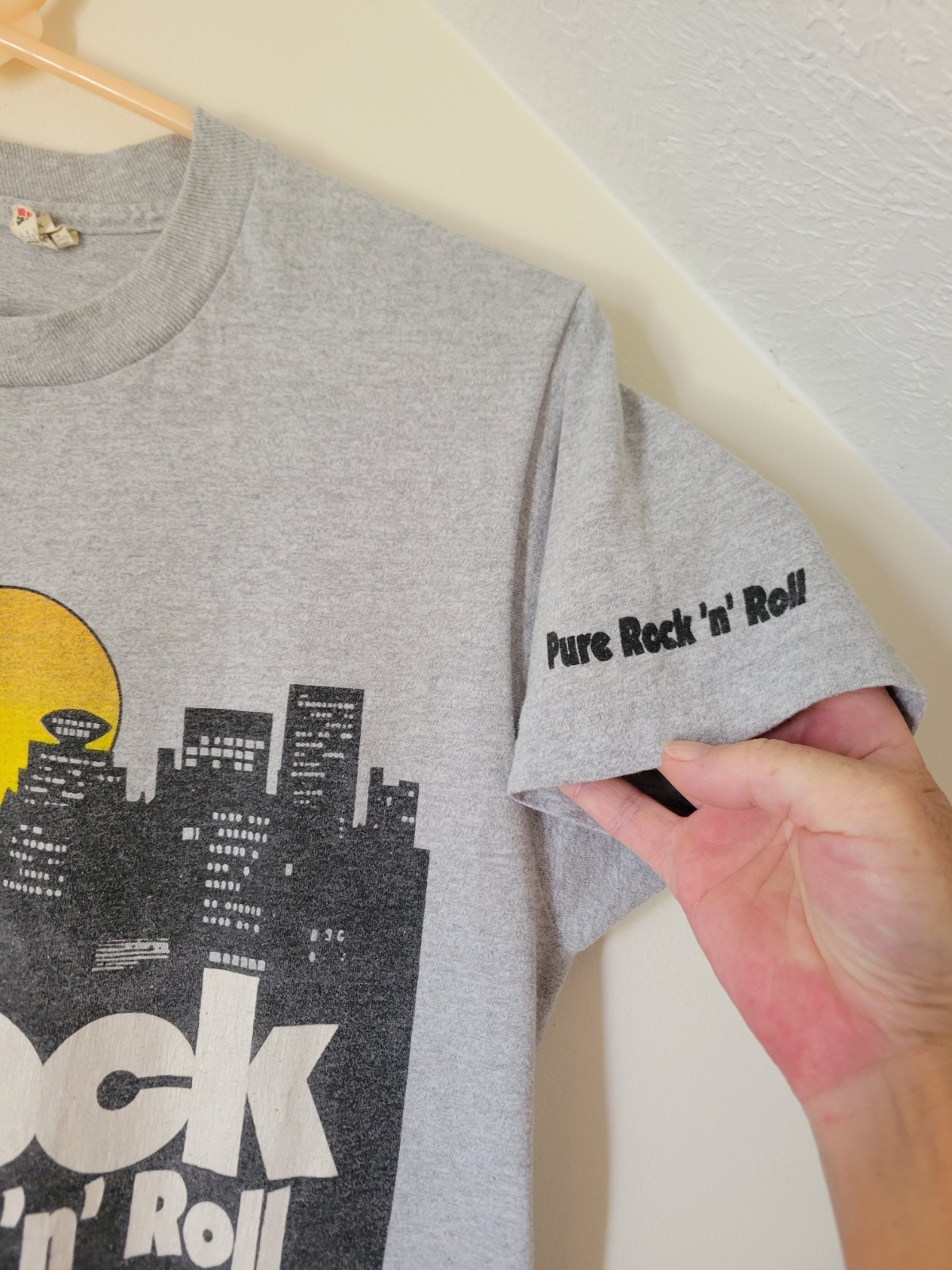 VTG Tee Shirt Atlanta Radio 96 FM Pure Rock And Roll gallery