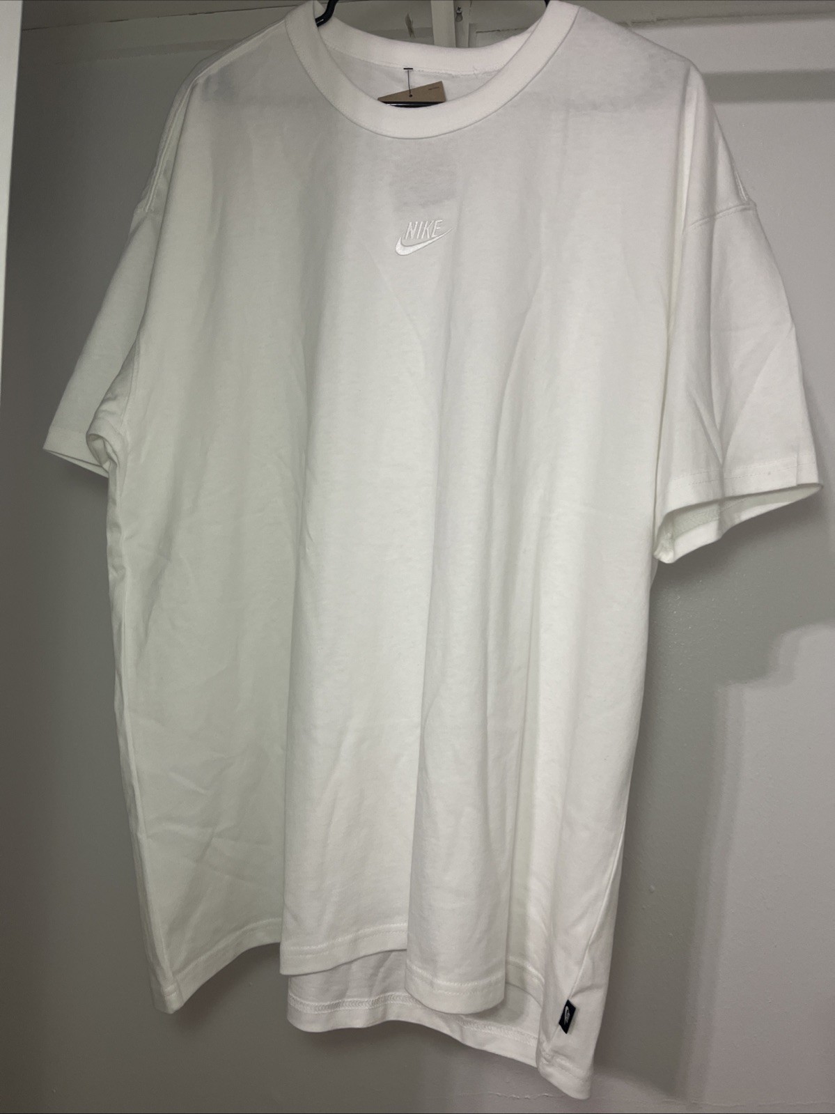 Nike Men's NSW Prem Essential T-Shirt SS Crew Pure White Size XL NEW WITH TAGS gallery