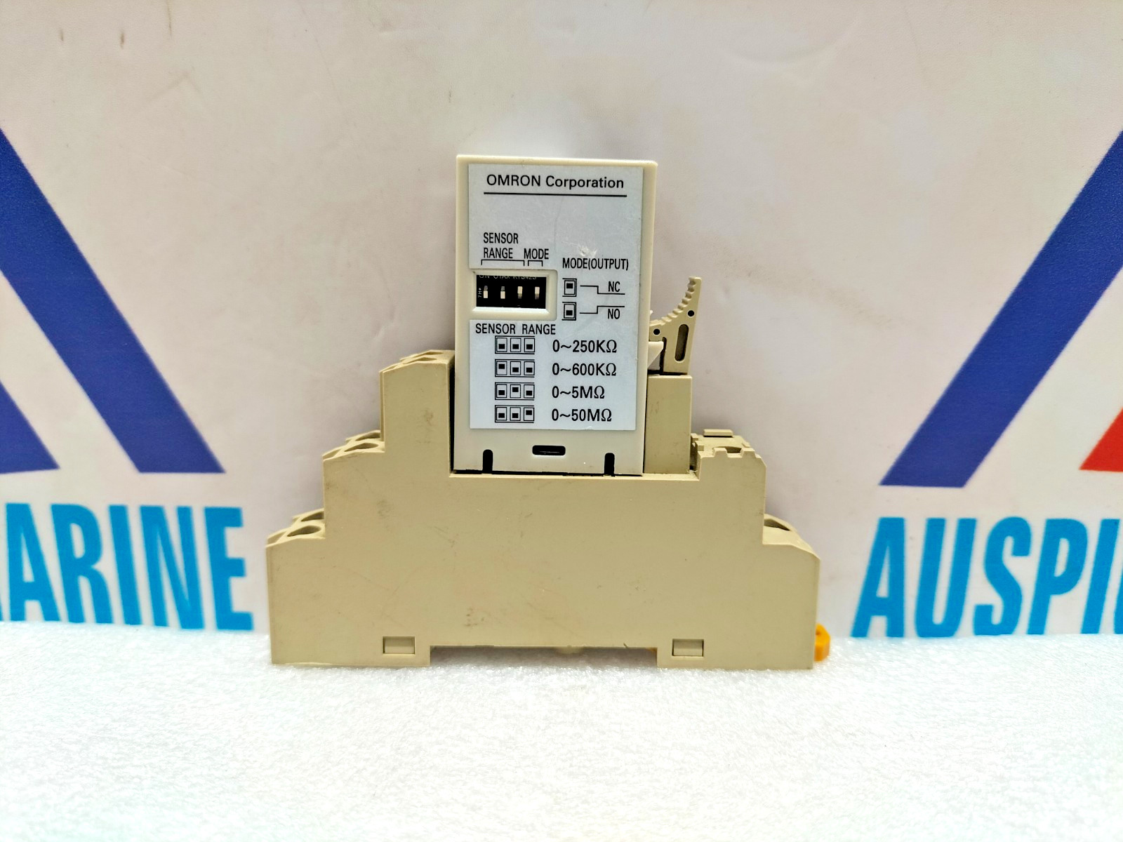 Omron K7L-AT50 Liquid Leakage Sensor With Base 23Z7CX