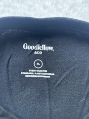 • Goodfellow Black Every Day T-shirt Men’s Size Xl