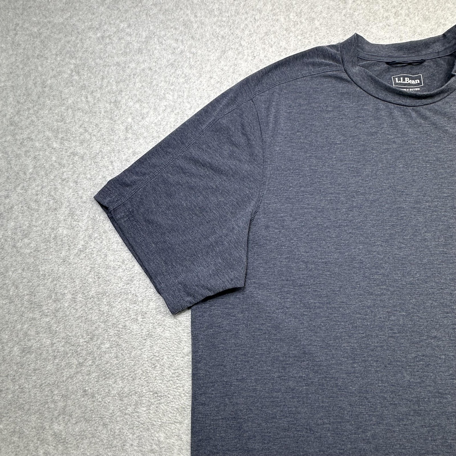 LL Bean Everyday SunSmart Tee Shirt Mens LT Blue Solid Performance Crewneck gallery