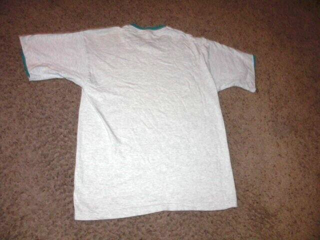 Vintage 90s Fruit of the Loom 2 TONE SLEEVES single stitch shirt Large gallery