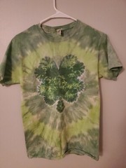 Tie Dyed Clover T-shirt Size S BG4