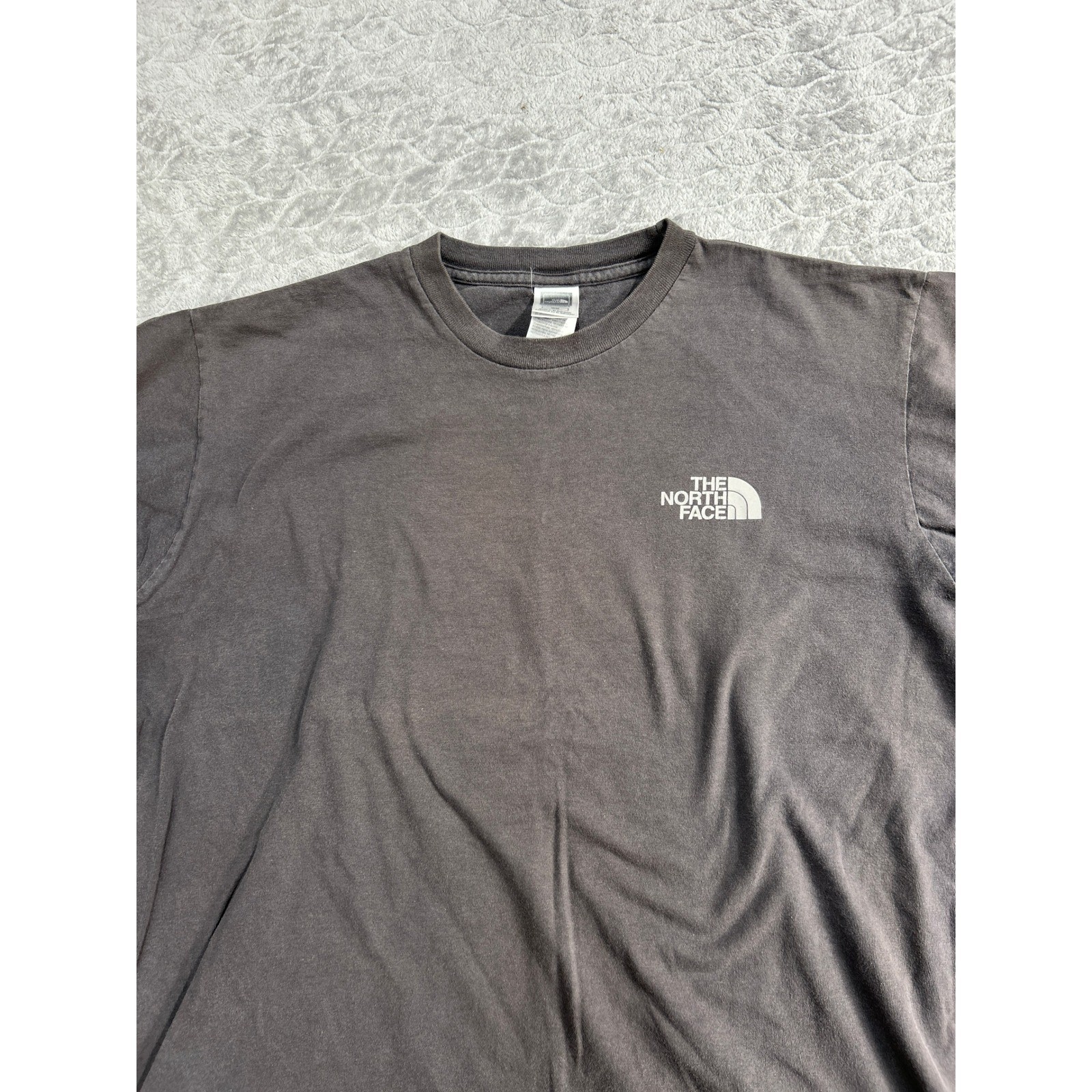 The North Face Mens Gray Box Logo Never Stop Exploring T-Shirt Medium NF0A3R6R gallery