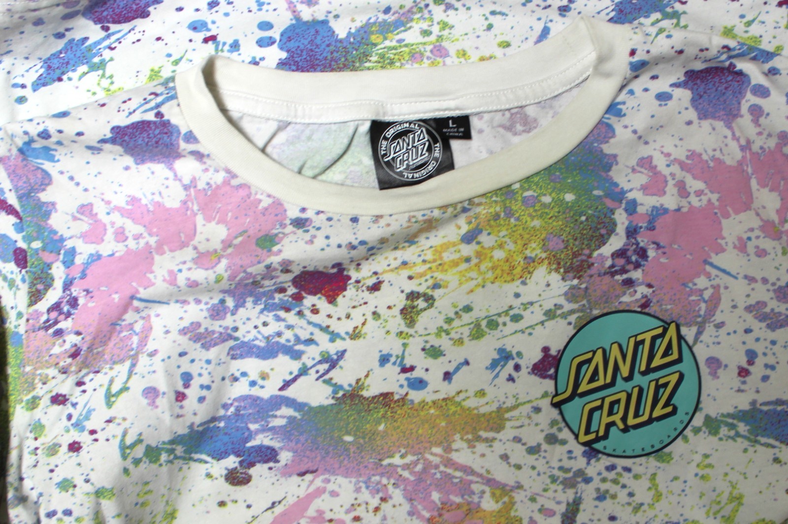 Santa Cruz Skateboards Tee sz L Chest 44" Multi Paint Splatter Dot Logo T-Shirt gallery