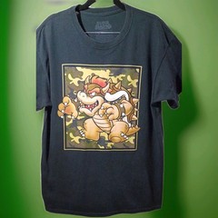 Super Mario Bowser Graphic Print Men’sFaded BlackShort Sleeve Crew NeckT-Shirt L