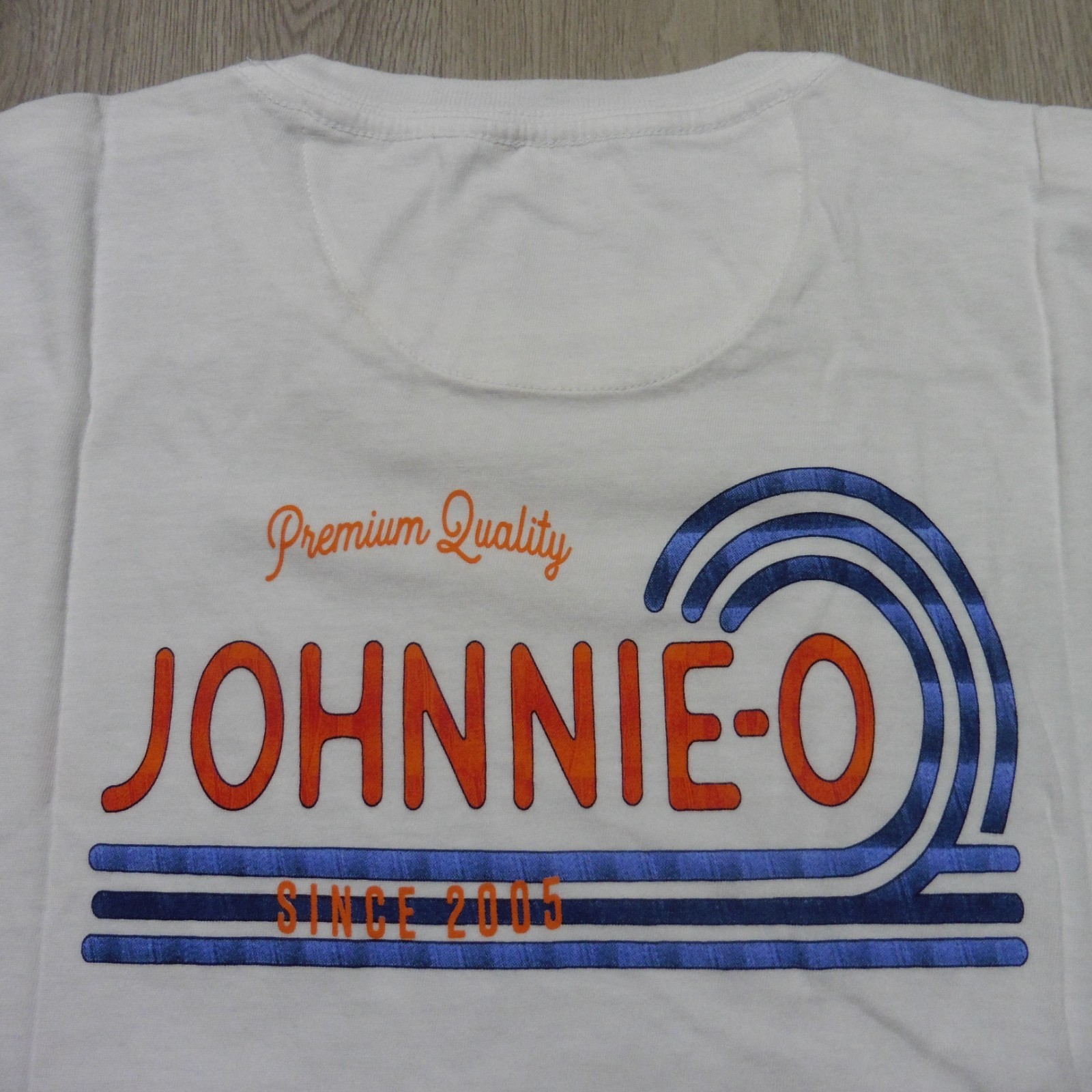 JOHNNIE-O Mens M MEDIUM T SHIRT WHITE BLUE ORANGE DALE 2.0 GOLF gallery