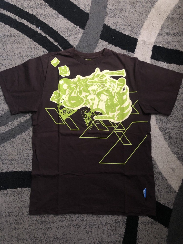 Request Graphic Tee Size M