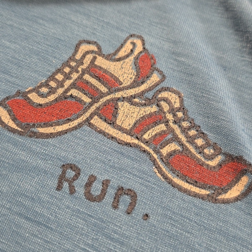 Life Is Good Men's Good Move Semi Fitted Running Sneakers Tee Blue XL FLAW gallery