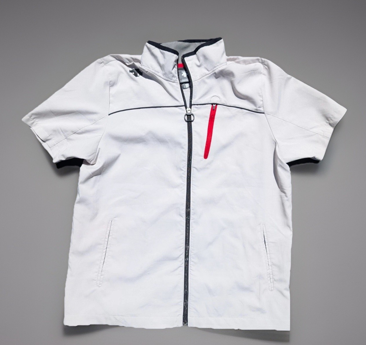 High Quality Japanese Brand Descente Athletic Full Zipper Short Sleeve Jacket M