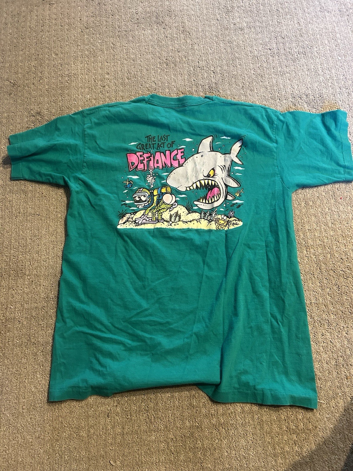 Vintage Shark T-shirt Comedy Funny Size XXL Florida Animals 90s Scuba USA