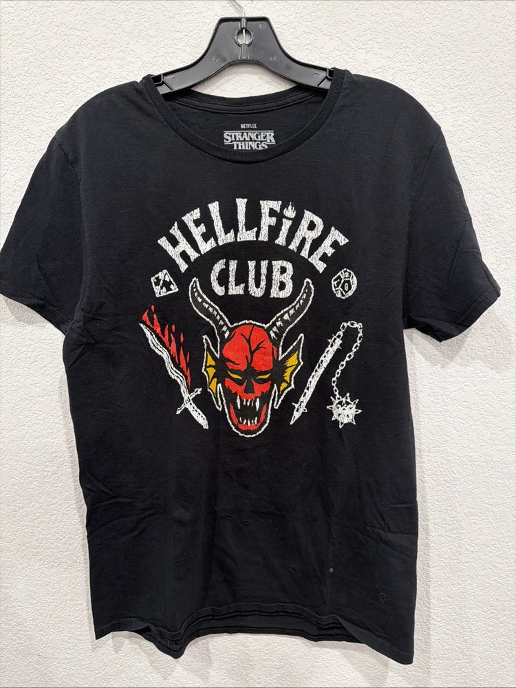 THRASHED Netflix Stranger Things Hellfire Club Mens Large Graphic T-Shirt