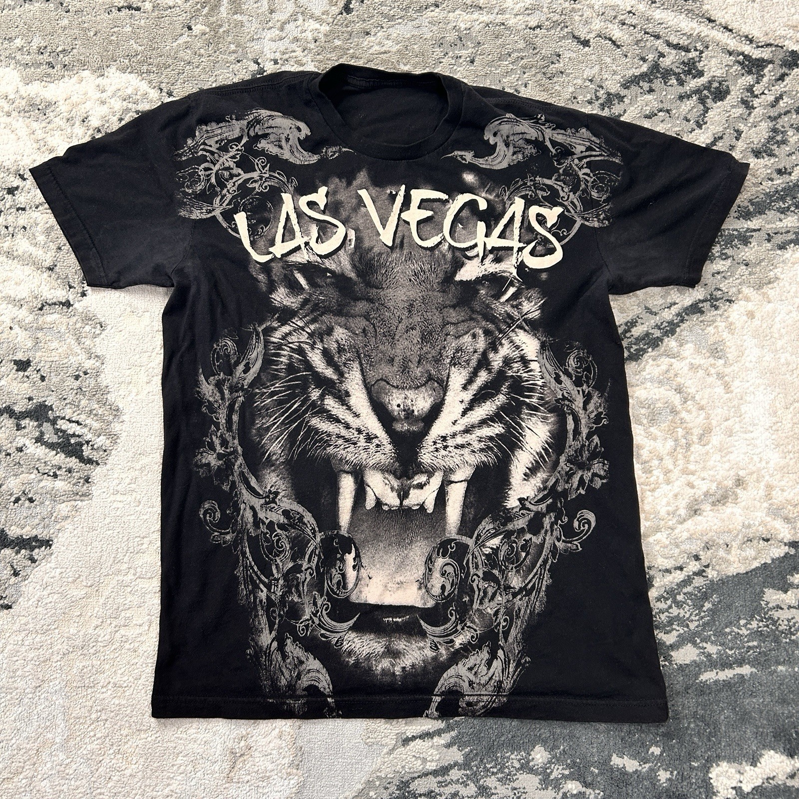 Vintage Y2K Grunge Las Vegas All Over Print Lion Graphic T-Shirt Size Medium gallery