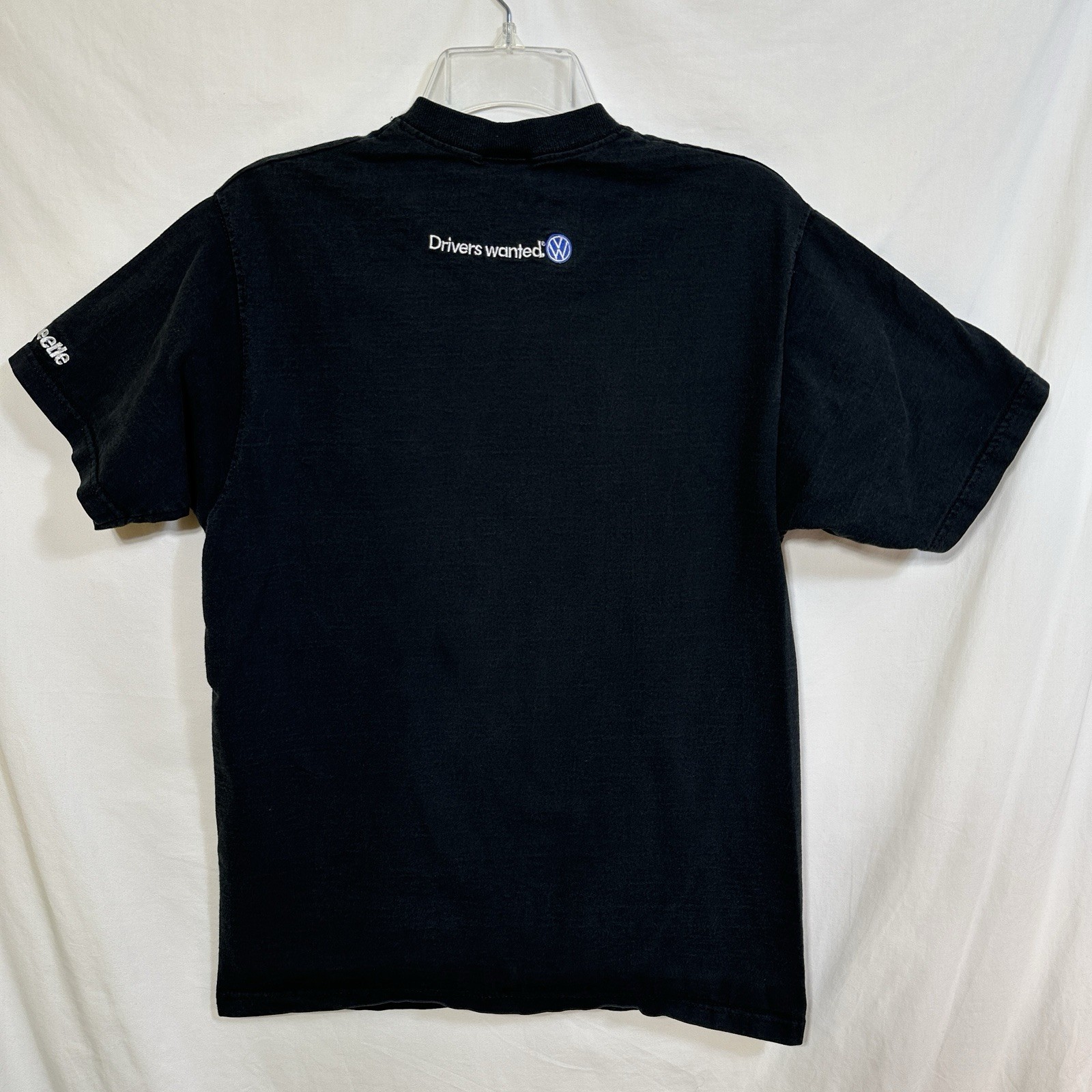 Vintage Volkswagen New Beetle Collection VW Drivers Wanted M Embroidered T-Shirt gallery