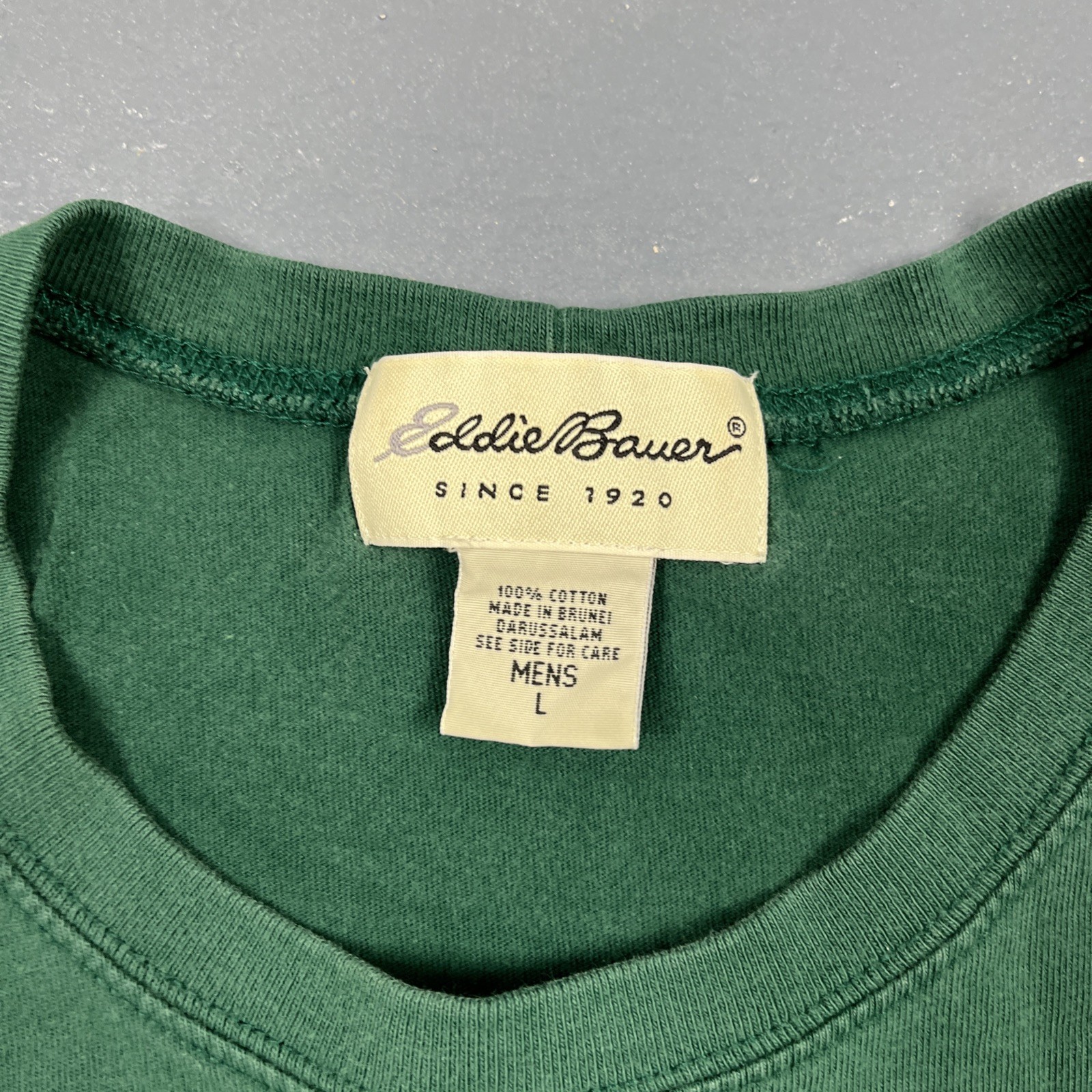 Vintage 90s Eddie Bauer Men’s Tshirt Green Large VTG Gorp Core Casual Outdoors gallery